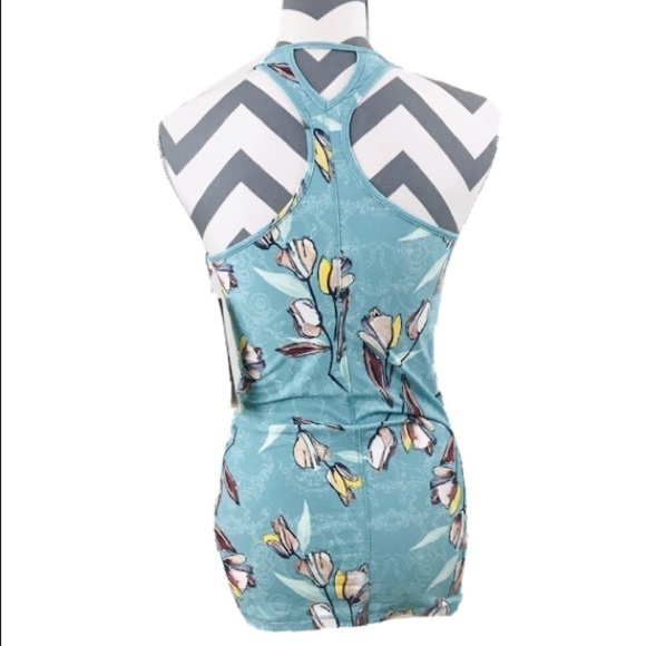 NWT - CALIA by Carrie Underwood Fitted Move Tank - Picture 4 of 11